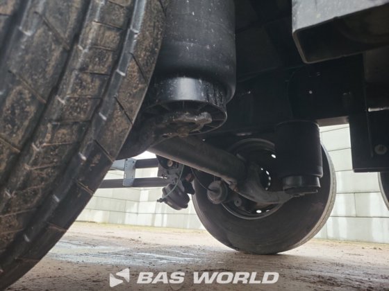 ケーゲル・カーテンサイド・セミトレーラー