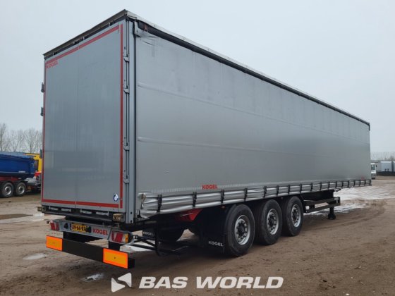 ケーゲル・カーテンサイド・セミトレーラー
