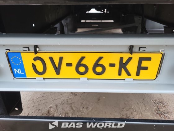 ケーゲル・カーテンサイド・セミトレーラー