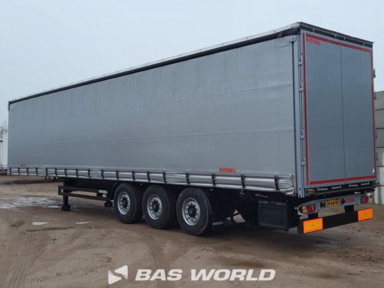 ケーゲル・カーテンサイド・セミトレーラー