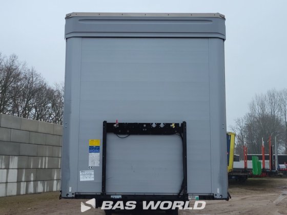 ケーゲル・カーテンサイド・セミトレーラー