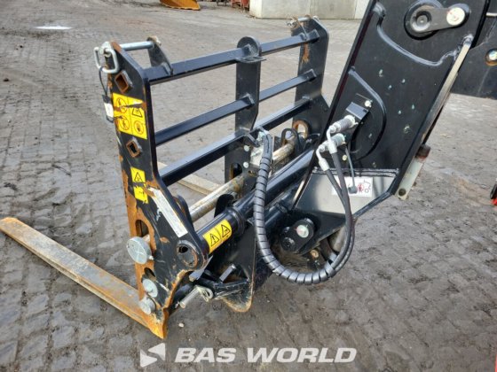 马尼托 MT1840 伸缩臂叉装机