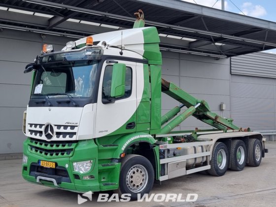 Mercedes Arocs 3245 in Veghel, Netherlands