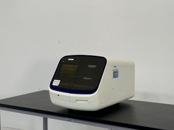 Applied Biosystems SeqStudio 375784