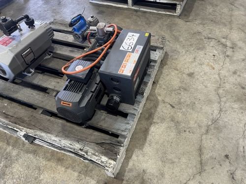 Busch RA0100F503 真空（干式叶片）泵