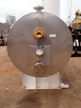 不锈钢储罐(水平),容量:1,800Lt