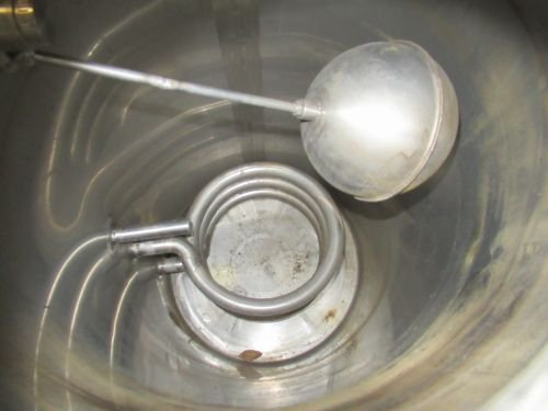 不锈钢储罐（立式），容量：200 升