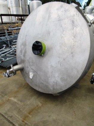 DTD工程公司的粉末料斗（不锈钢）。