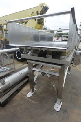 TNA VM3 振动输送机