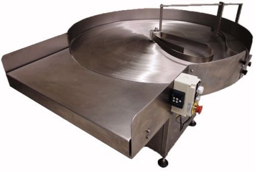 ME 新设备 PADT-1200 蓄水去水台,用于瓶和罐的蓄水。