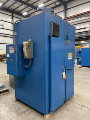 双门烤箱与推车