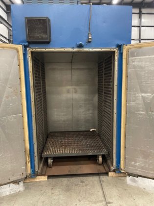 双门烤箱与推车