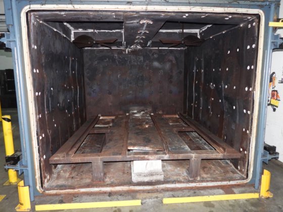 带有水雾抑制装置的熄火炉