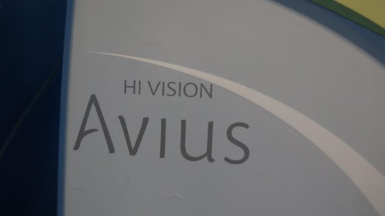 2010 HITACHI HI VISION Avius