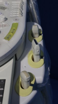 2010 HITACHI HI VISION Avius