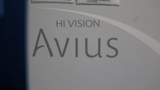 2015 HITACHI HI VISION Avius