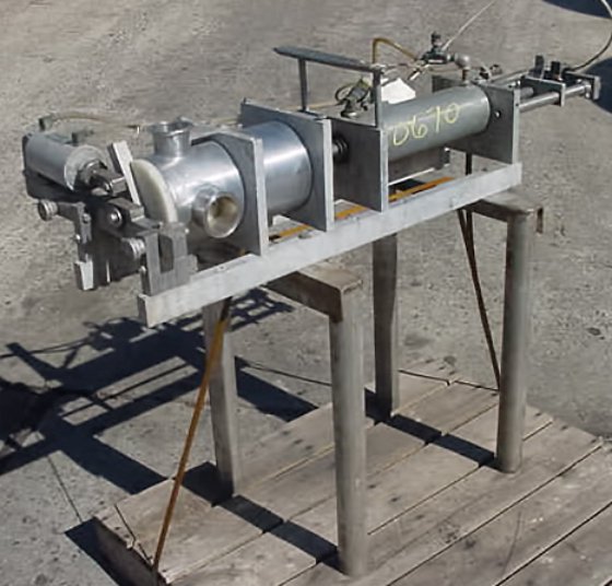 Possibly Hines Boch Single Piston