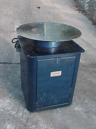 Island Equipment Accumulating Table #12283