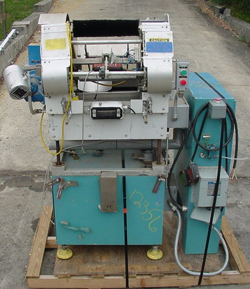Merril 16 Inch Slat Counter