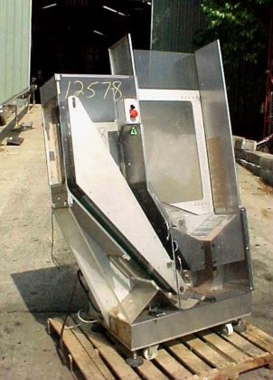 Kalix Floor Feeder Tube Feeder