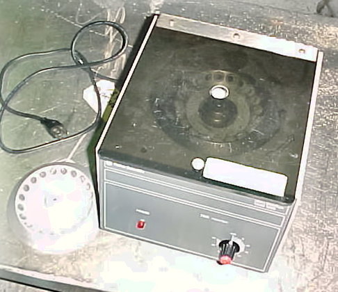 Fisher Laboratory Centrifuge Centrifuge #13423