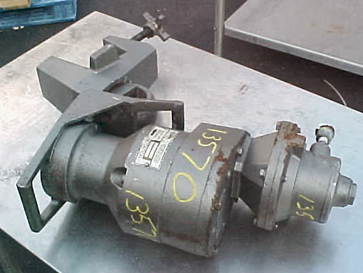 Brawn Mixer Air Operated Clamp
