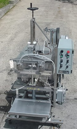 Kiss Automatic Twin Pump Filler