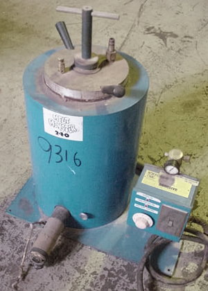 Melt Monster Melting Tank 240