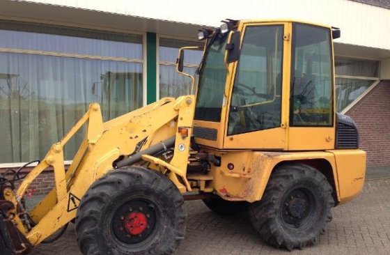 2001 Ahlmann AL 85 T