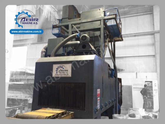 Roller Conveyor Shot Blasting Machine