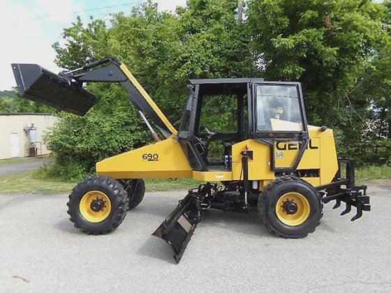 1997 GEHL MG690