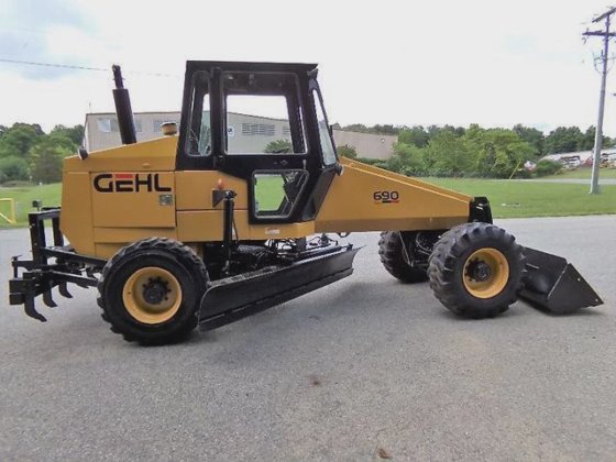 1997 GEHL MG690
