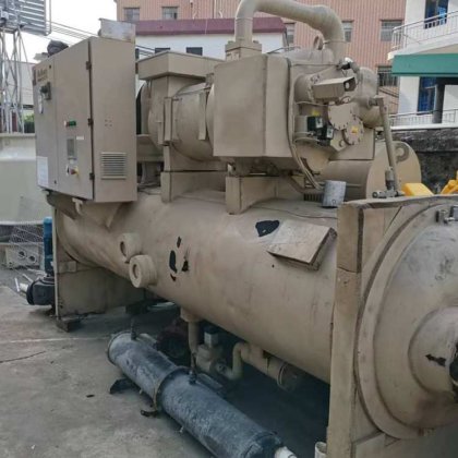 二手冷水机回收螺杆机制冷设备置换旧中央空调拆卸全国上门服务