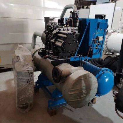 二手冷水机50匹日立螺杆九成新中央空调制冷设备一机多联全国服务