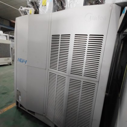 9 成新美的 900W 多联式热泵机组 二手中央空调