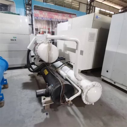 二手美的120匹螺杆冷水机水冷节能中央空调一机多联用法原装正品