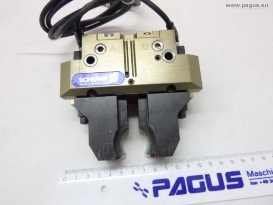 SCHUNK universal gripper