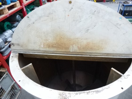 PAGUS round container with agitator