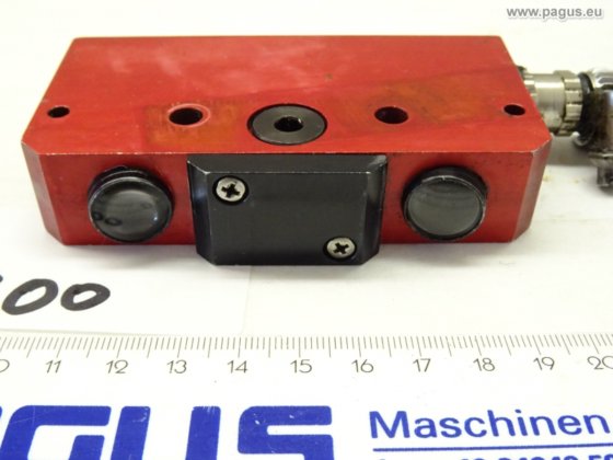 LEUZE diffuse reflection sensor