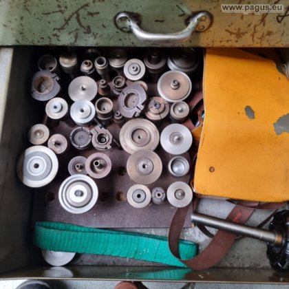 Mikron gear hobbing machine