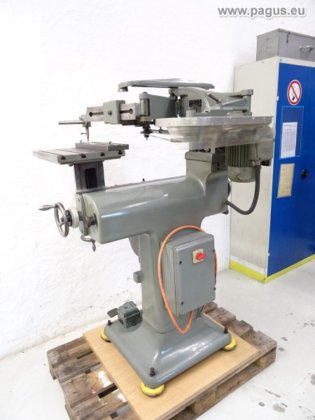 DECKEL Graviermaschine