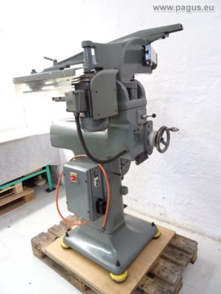 DECKEL Graviermaschine