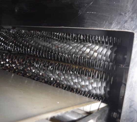 【マルチカッター(筋入れ機)】