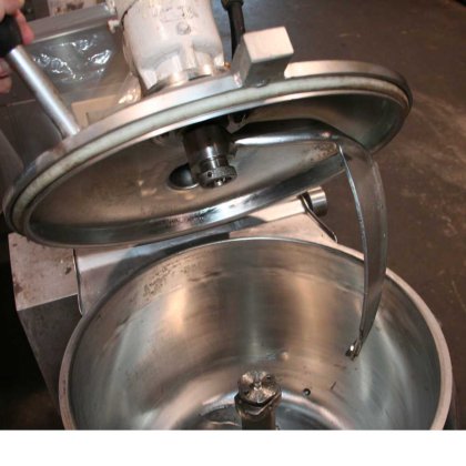 【カッターミキサー(ユニバーサルマシン)(約45L)】