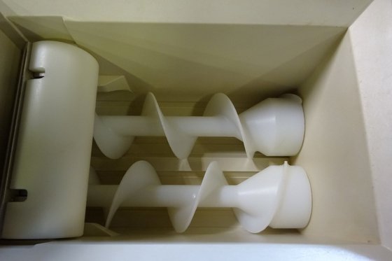 レオン自動機株式会社 CN010