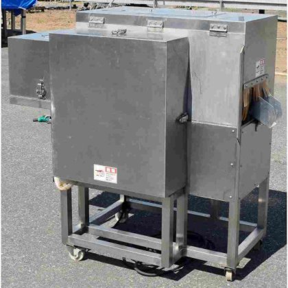 【魚類裁割機】