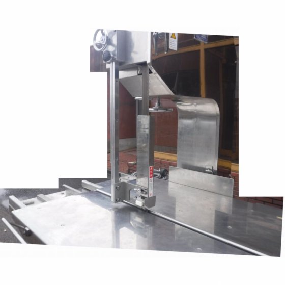 株式会社 秋山機械 600ST