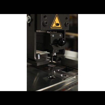 JÖRG 1069 冲孔机