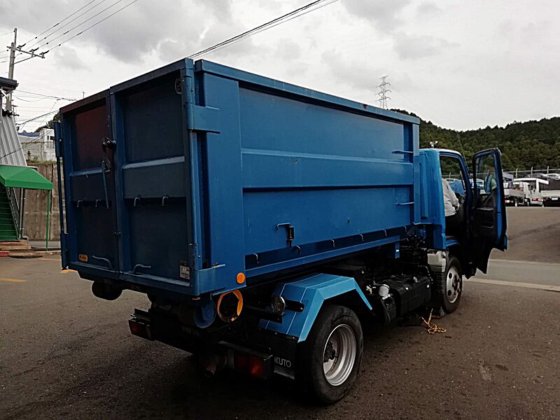 2012 三菱 SKG-FEA50