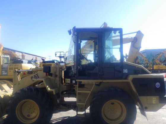 2007 cat 910g 2